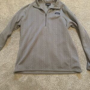 Patagonia Women's Gray Patterned Quarter-Zip Sweatshirt